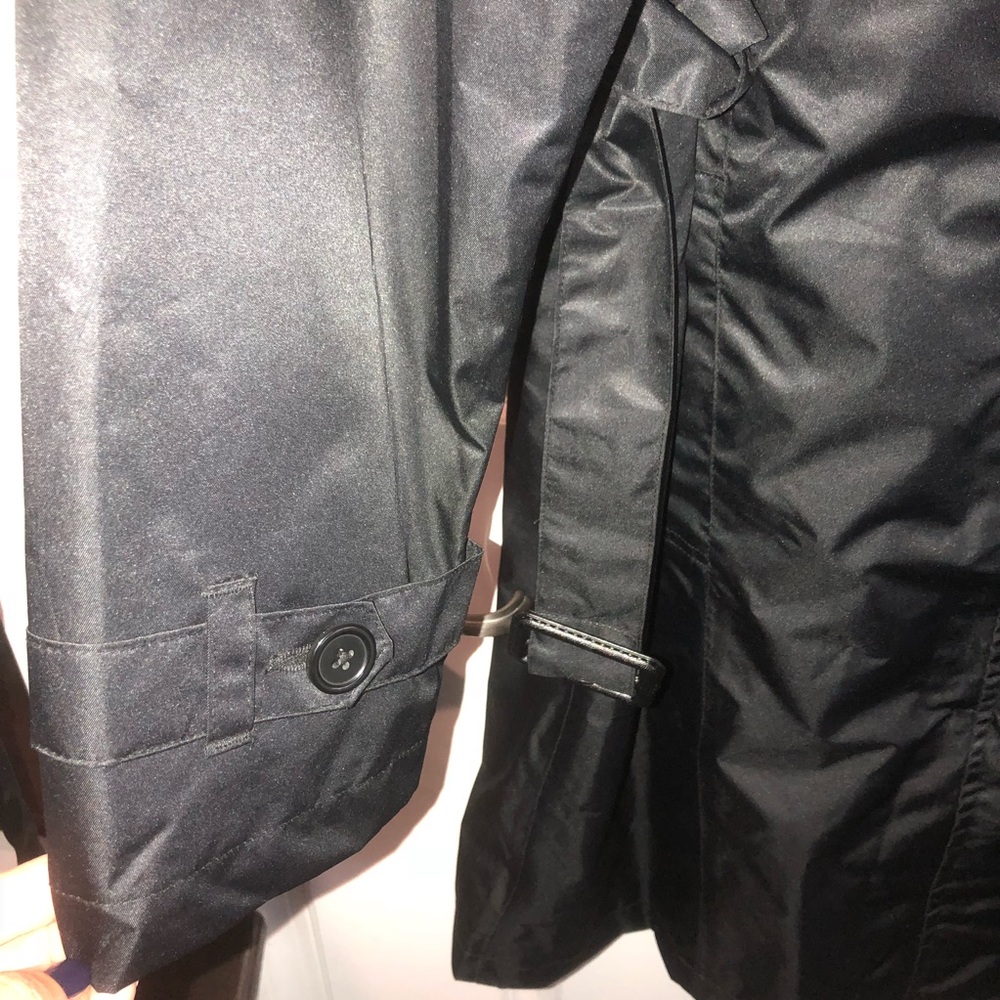 Rain jacket - Picture 4 of 5